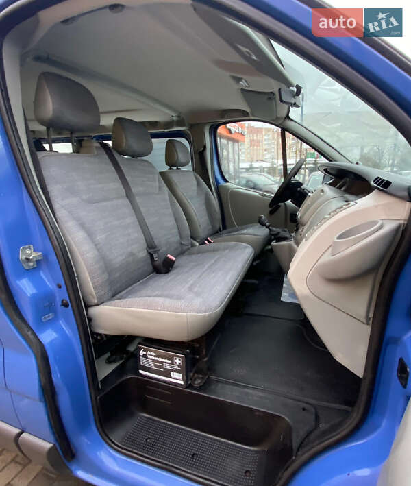 Минивэн Renault Trafic 2008 в Ровно фото 14 Минивэн Renault Trafic 2008 в Ровно