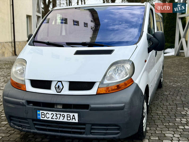 Минивэн Renault Trafic 2004 в Львове