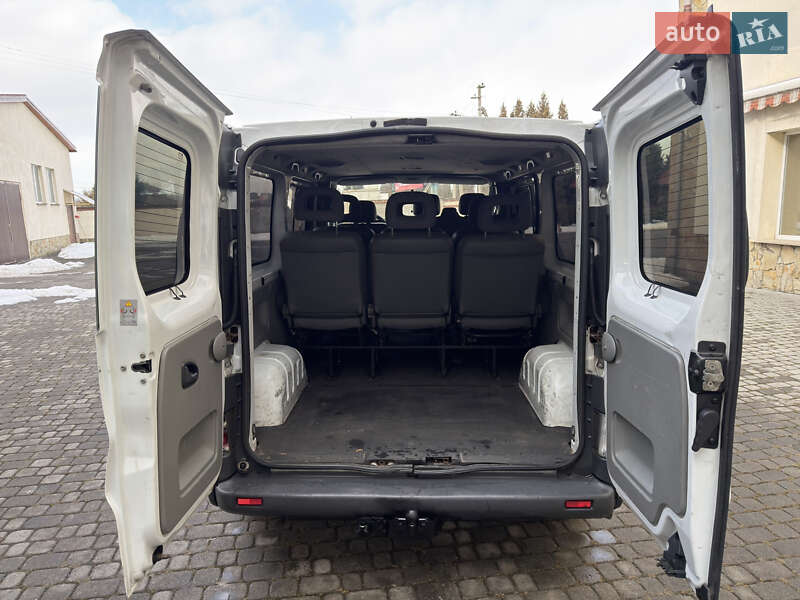 Минивэн Renault Trafic 2004 в Львове