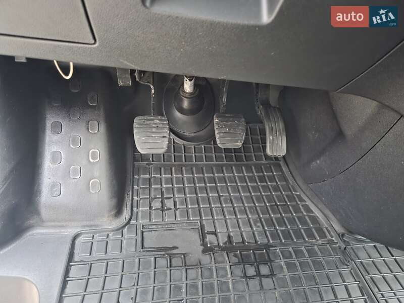 Микроавтобус грузовой (до 3,5т) Renault Trafic 2018 в Броварах фото 33 Микроавтобус грузовой (до 3,5т) Renault Trafic 2018 в Броварах