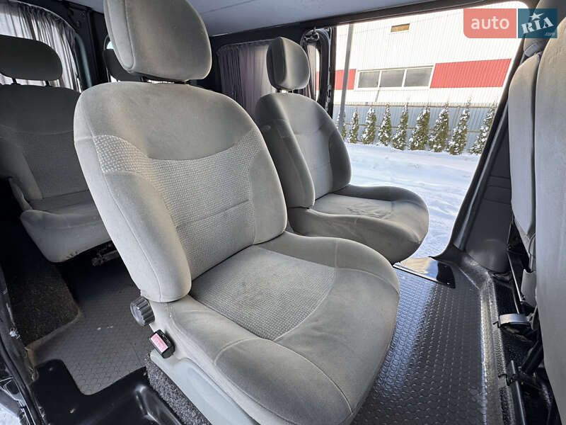 Минивэн Renault Trafic 2008 в Луцке