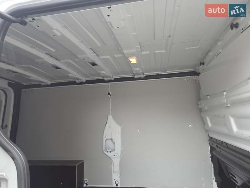 Вантажний фургон Renault Trafic 2021 в Одесі