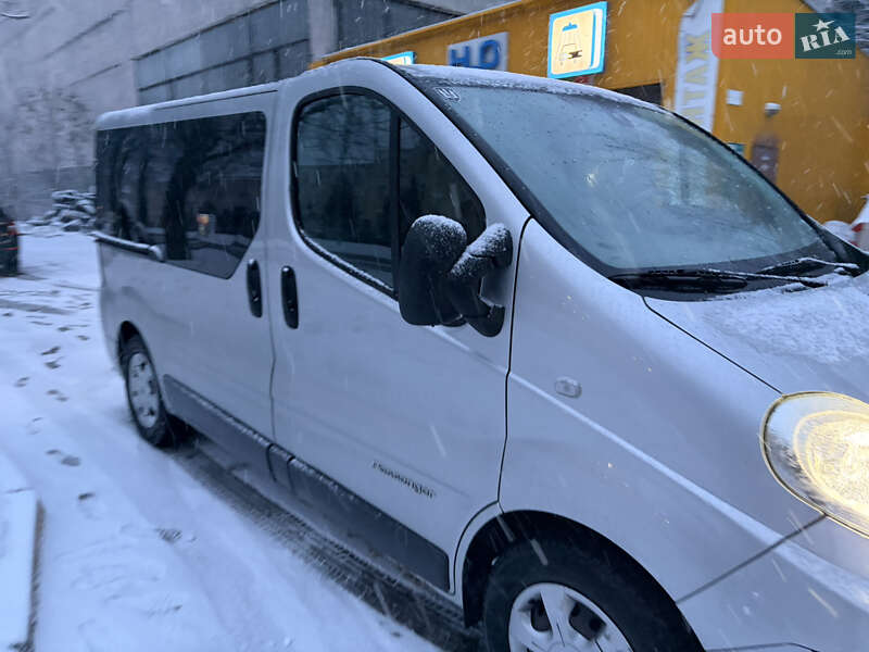 Мінівен Renault Trafic 2010 в Києві