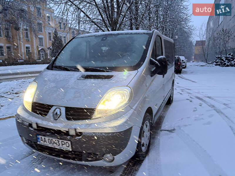 Мінівен Renault Trafic 2010 в Києві