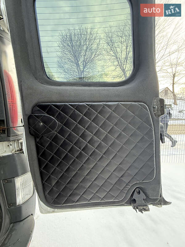 Минивэн Renault Trafic 2005 в Кременце фото 40 Минивэн Renault Trafic 2005 в Кременце