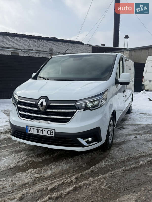 Минивэн Renault Trafic 2023 в Ивано-Франковске