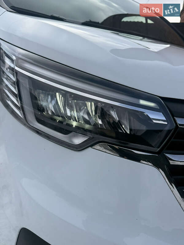 Минивэн Renault Trafic 2023 в Ивано-Франковске