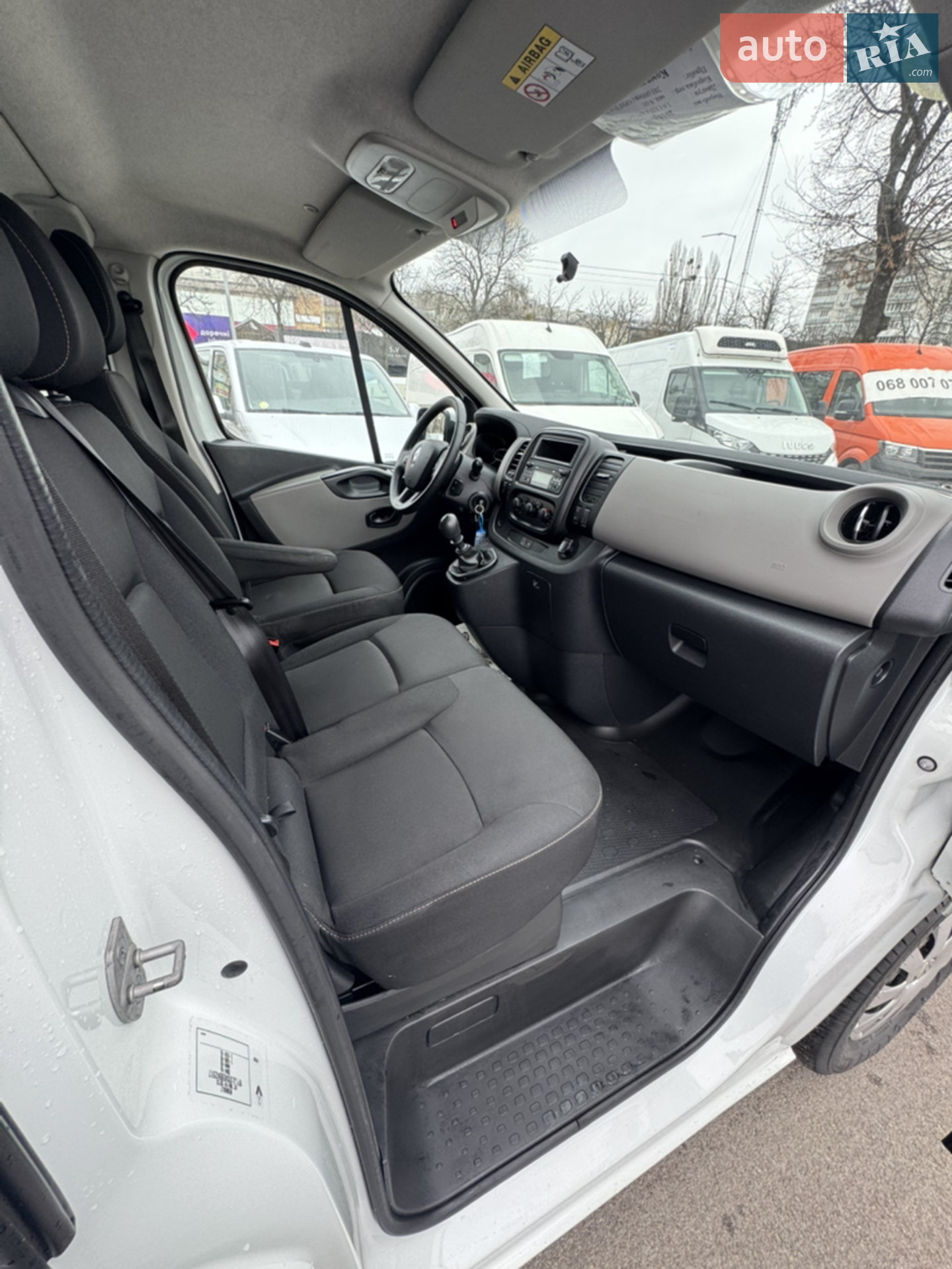 2018 Renault Trafic - мініатюра 16