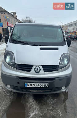 Мінівен Renault Trafic 2014 в Ромнах