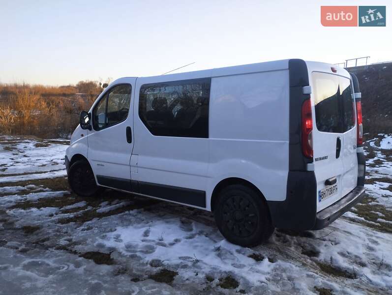 Мінівен Renault Trafic 2006 в Смілі фото 10 Мінівен Renault Trafic 2006 в Смілі