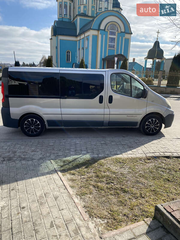 Мінівен Renault Trafic 2009 в Мостиській