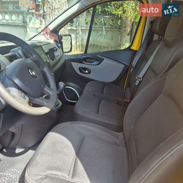 Минивэн Renault Trafic 2014 в Николаеве