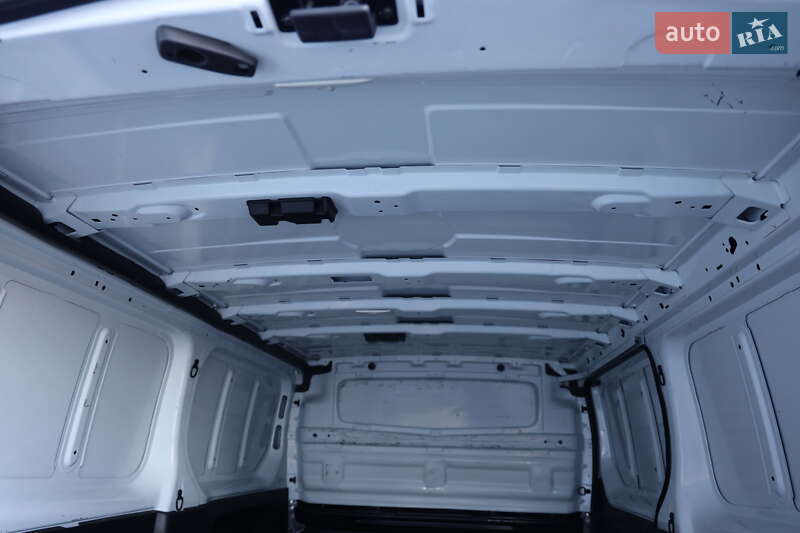 Вантажний фургон Renault Trafic 2023 в Луцьку фото 37 Вантажний фургон Renault Trafic 2023 в Луцьку