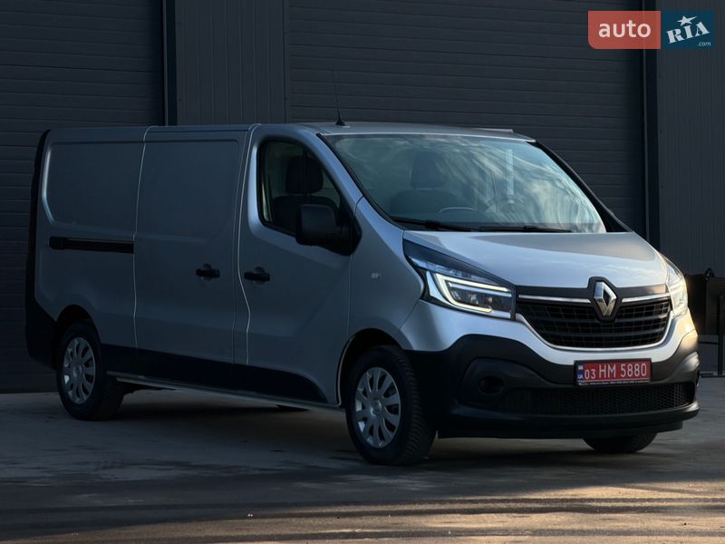 Вантажний фургон Renault Trafic 2020 в Дубні