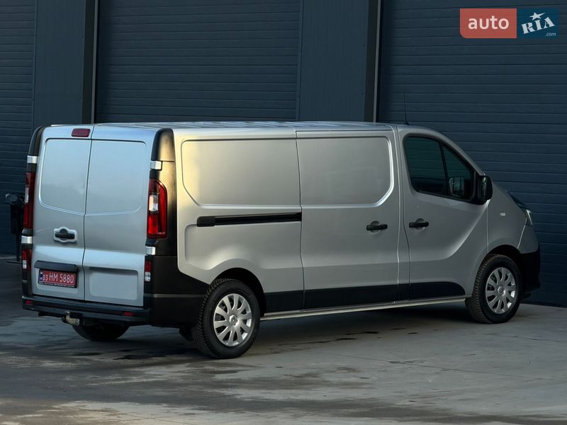 Вантажний фургон Renault Trafic 2020 в Дубні
