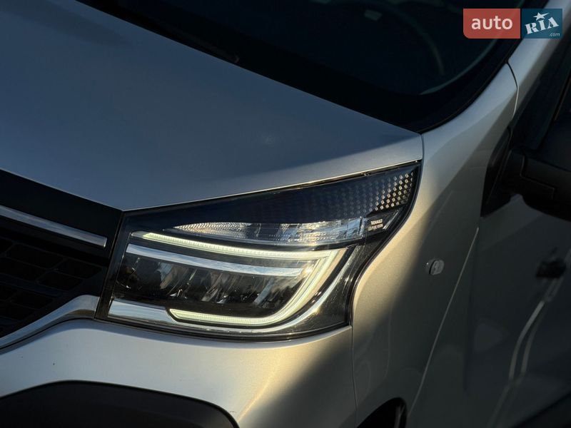 Вантажний фургон Renault Trafic 2020 в Дубні