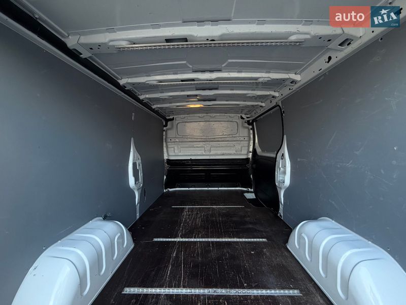 Вантажний фургон Renault Trafic 2020 в Дубні