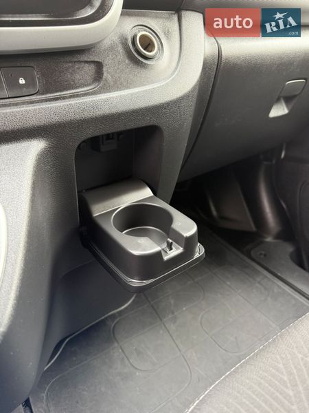 Вантажний фургон Renault Trafic 2021 в Дрогобичі