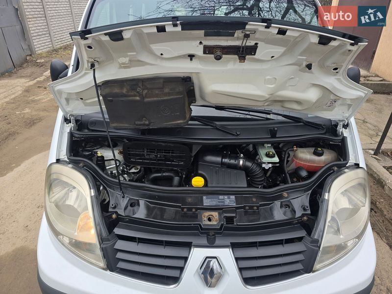 Мінівен Renault Trafic 2008 в Запоріжжі