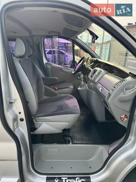 Минивэн Renault Trafic 2009 в Шаргороде