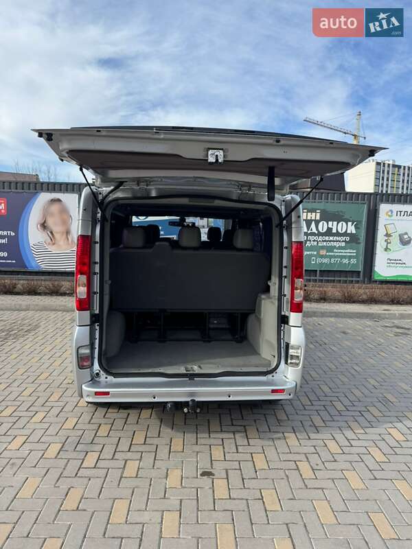 Минивэн Renault Trafic 2009 в Шаргороде