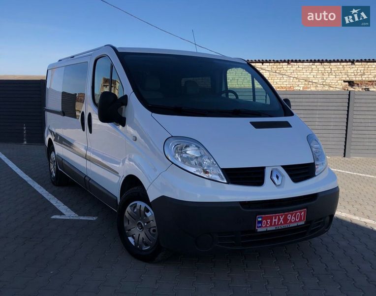Минивэн Renault Trafic 2014 в Дубно