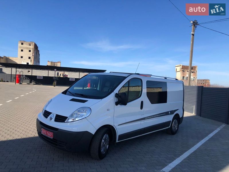 Минивэн Renault Trafic 2014 в Дубно