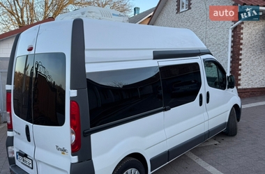 Минивэн Renault Trafic 2008 в Черновцах
