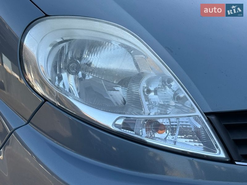 Минивэн Renault Trafic 2008 в Ровно