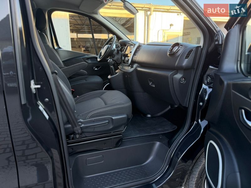 Грузопассажирский фургон Renault Trafic 2020 в Дубно