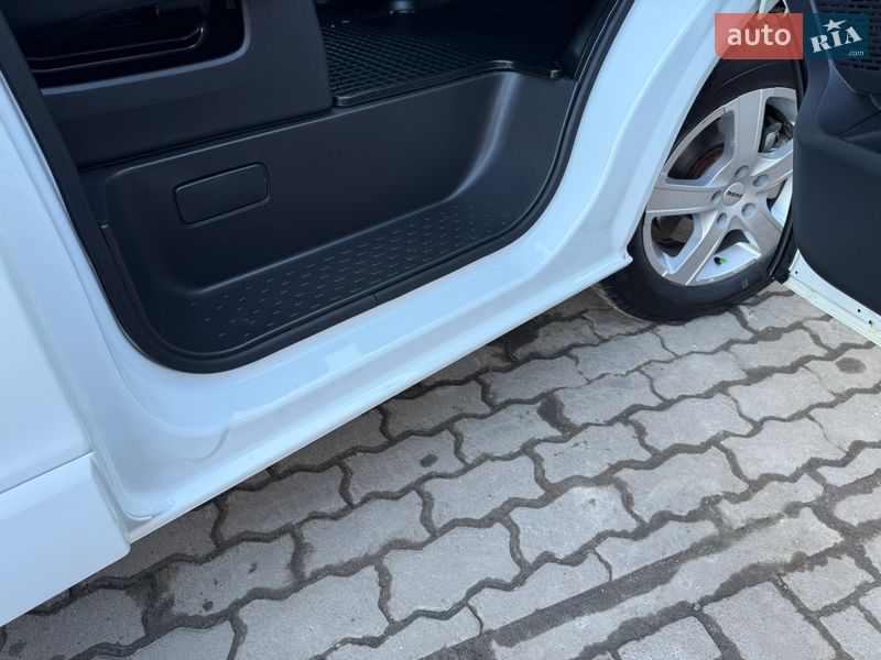 Грузовой фургон Renault Trafic 2025 в Дубно