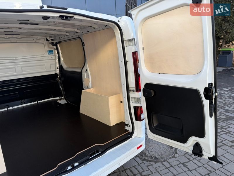 Грузовой фургон Renault Trafic 2025 в Дубно