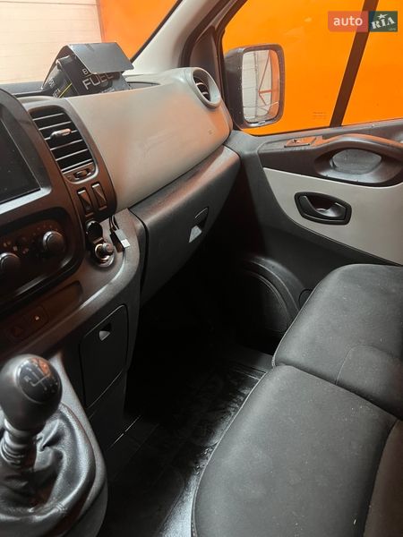 Минивэн Renault Trafic 2017 в Харькове фото 11 Минивэн Renault Trafic 2017 в Харькове