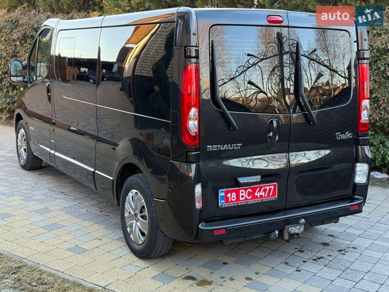 Минивэн Renault Trafic 2010 в Луцке