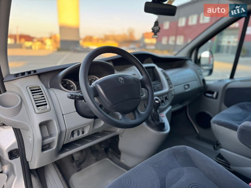 Минивэн Renault Trafic 2011 в Дубно