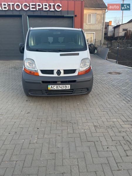 Мінівен Renault Trafic 2005 в Луцьку