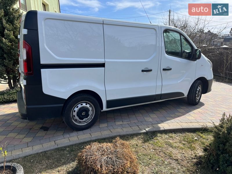 Грузовой фургон Renault Trafic 2018 в Львове