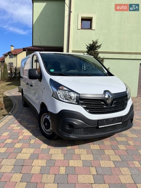 Грузовой фургон Renault Trafic 2018 в Львове