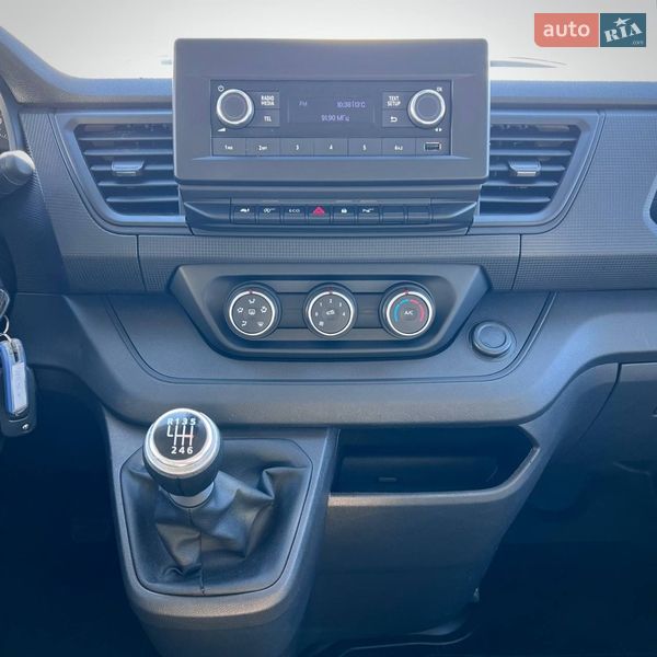 Грузовой фургон Renault Trafic 2022 в Киеве