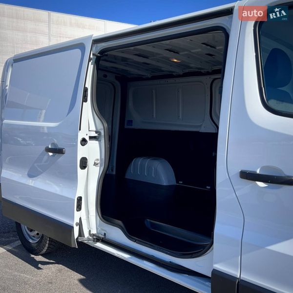 Грузовой фургон Renault Trafic 2022 в Киеве