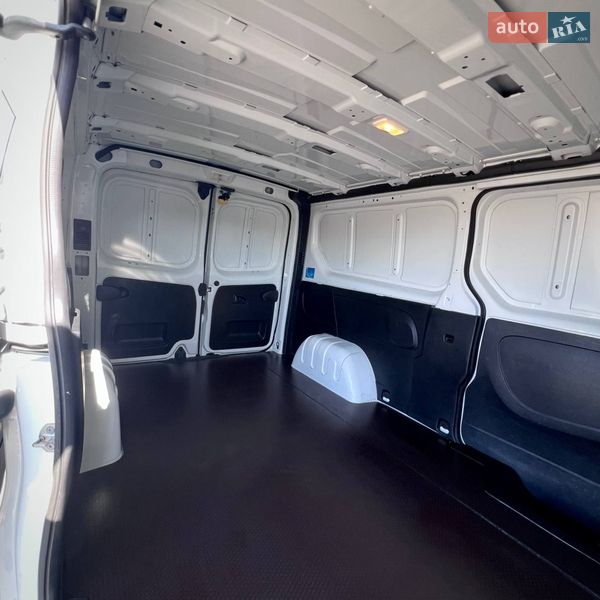 Грузовой фургон Renault Trafic 2022 в Киеве