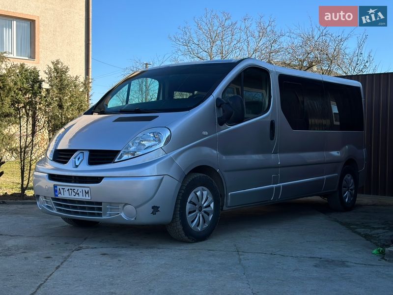 Мінівен Renault Trafic 2007 в Івано-Франківську