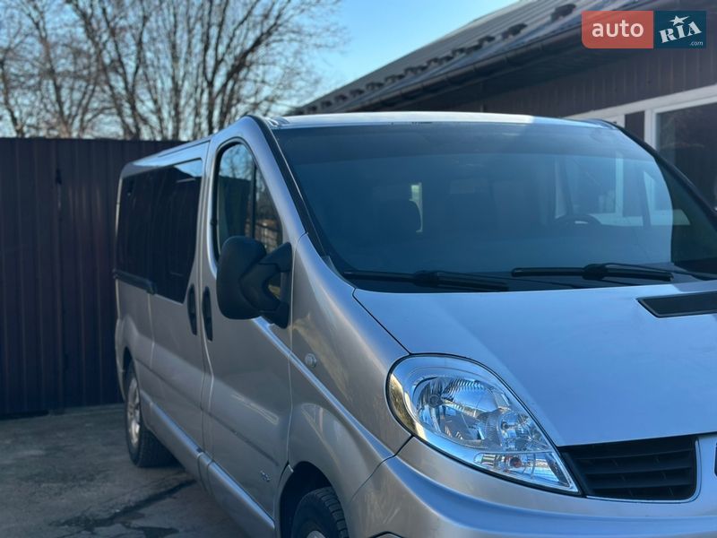 Мінівен Renault Trafic 2007 в Івано-Франківську
