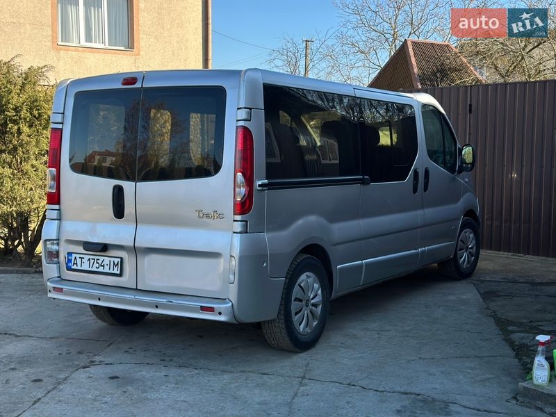 Мінівен Renault Trafic 2007 в Івано-Франківську