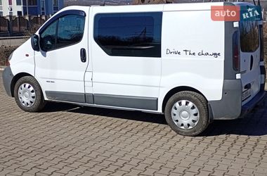 Вантажопасажирський фургон Renault Trafic 2006 в Хмельницькому