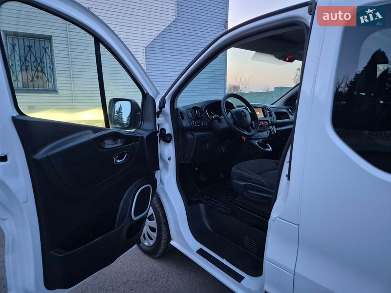 Грузопассажирский фургон Renault Trafic 2021 в Ровно