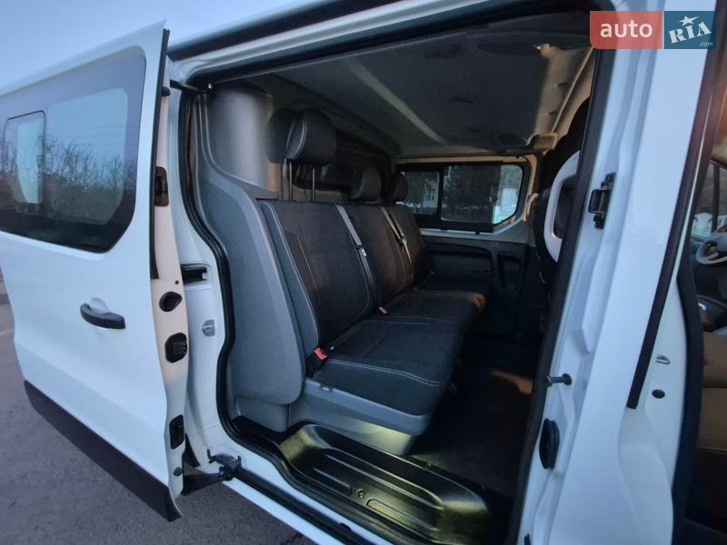 Грузопассажирский фургон Renault Trafic 2021 в Ровно