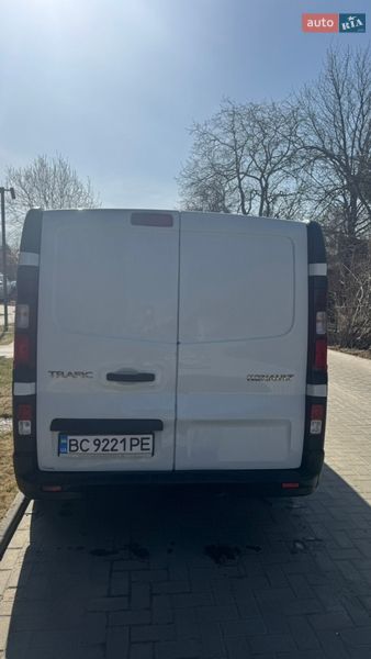 Грузовой фургон Renault Trafic 2017 в Львове