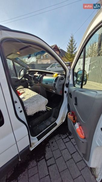 Мінівен Renault Trafic 2005 в Калуші