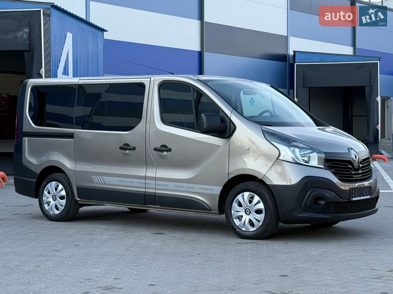 Мінівен Renault Trafic 2017 в Рівному